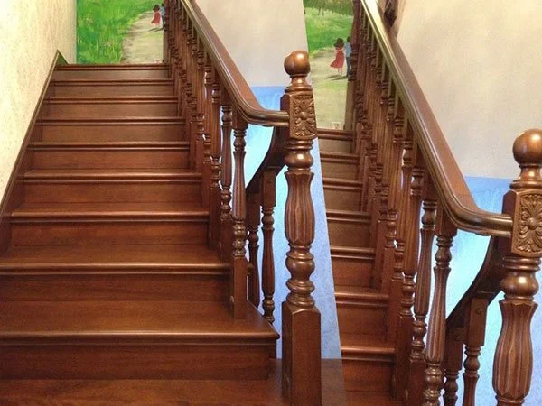 实木楼梯